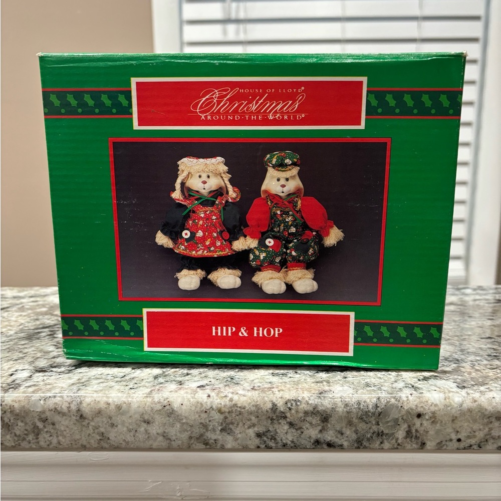 Christmas Hip & Hop Holiday Decor - Chri around the world